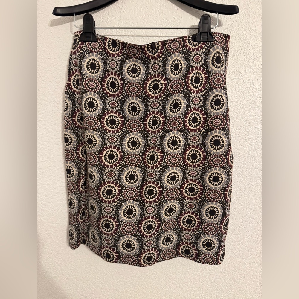 Ann Taylor Geometric Black white maroon Pencil Skirt
